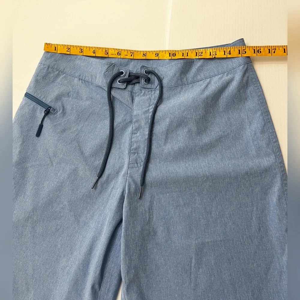 Vineyard Vines Board Shorts - 30